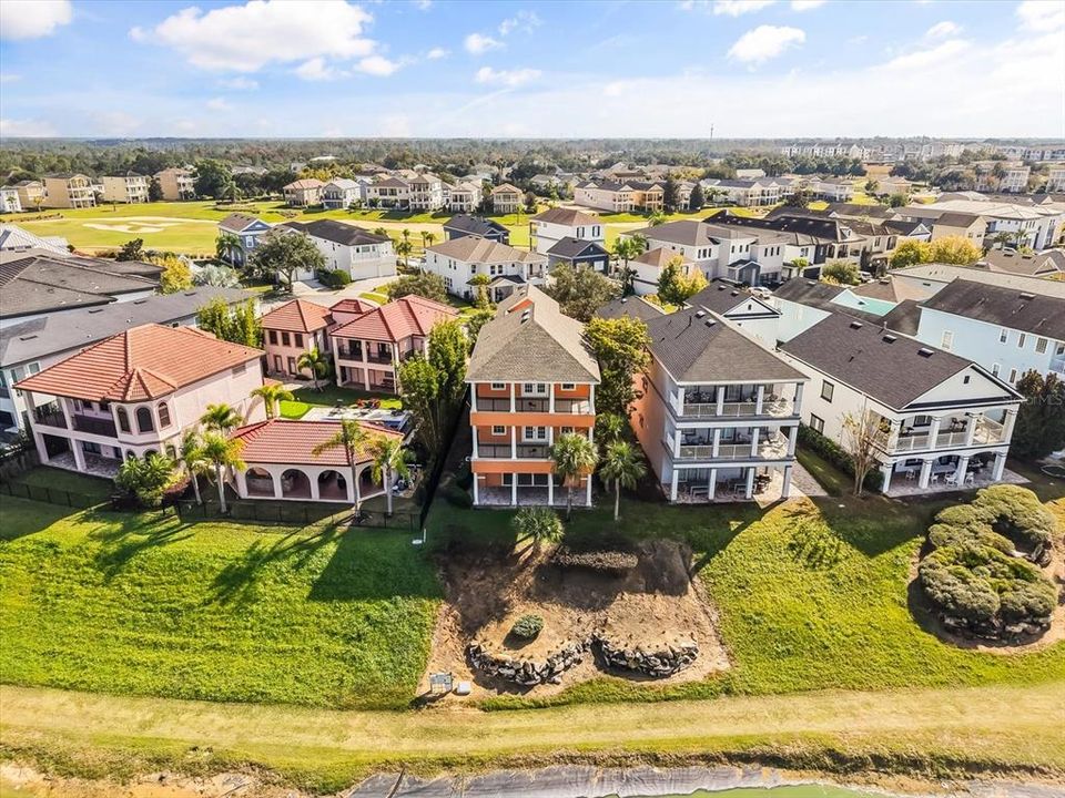 For Sale: $875,000 (6 beds, 6 baths, 5313 Square Feet)