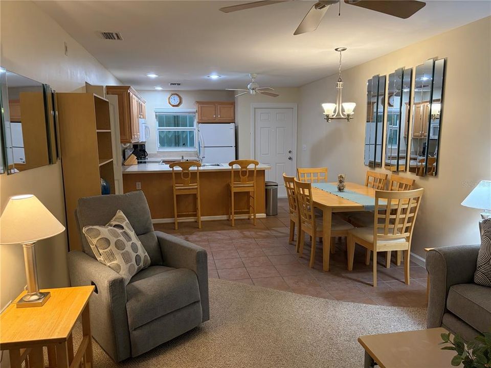 En Venta: $115,000 (2 camas, 2 baños, 884 Pies cuadrados)