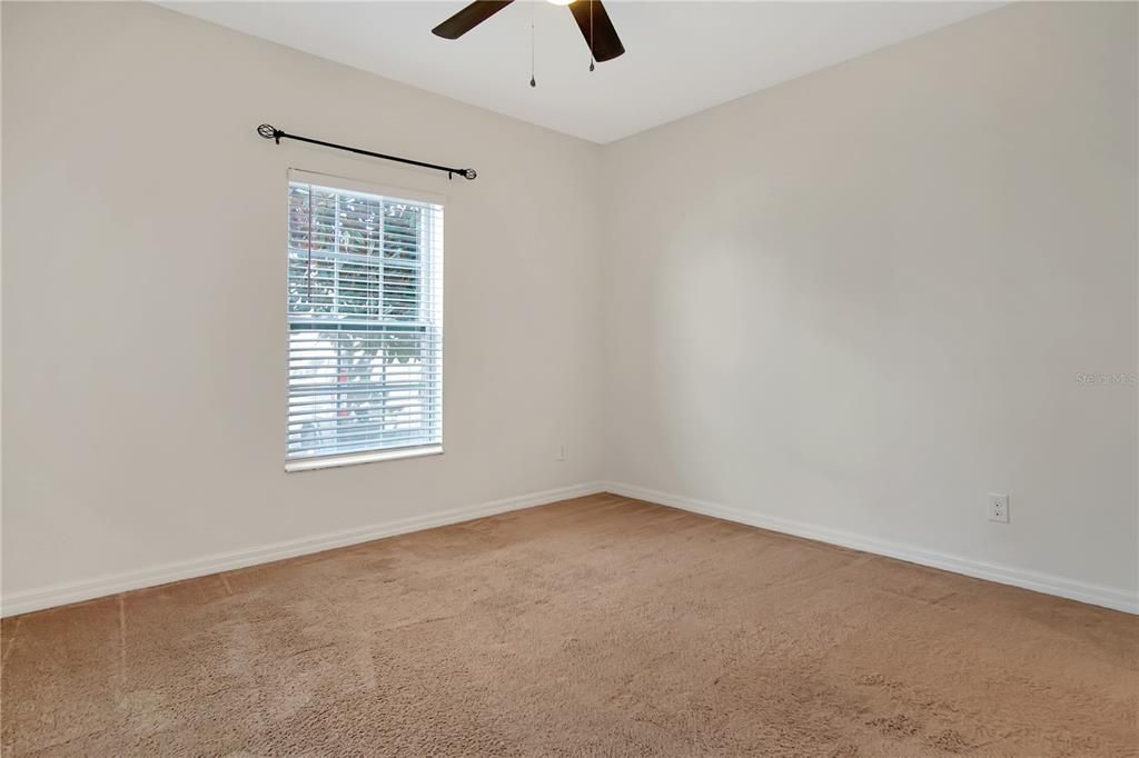 For Rent: $1,995 (4 beds, 3 baths, 1950 Square Feet)