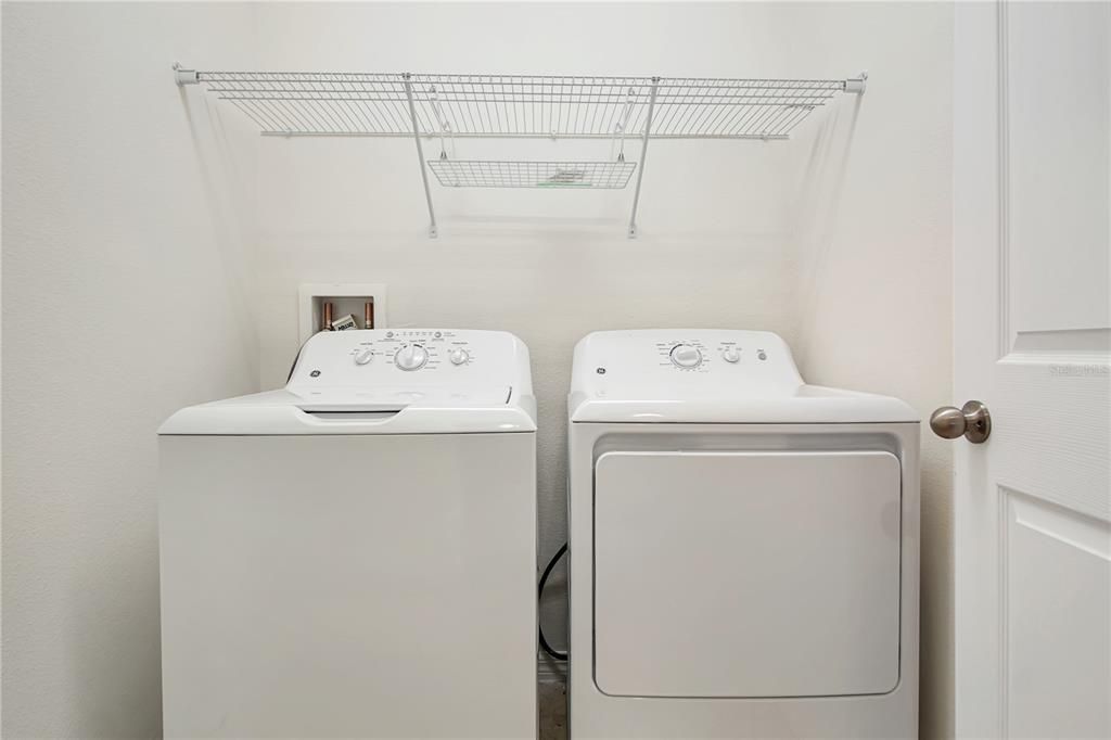 For Rent: $1,995 (4 beds, 3 baths, 1950 Square Feet)