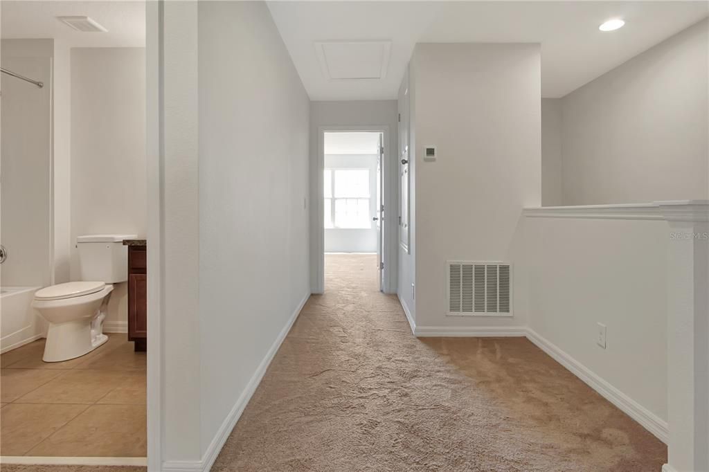 For Rent: $1,995 (4 beds, 3 baths, 1950 Square Feet)