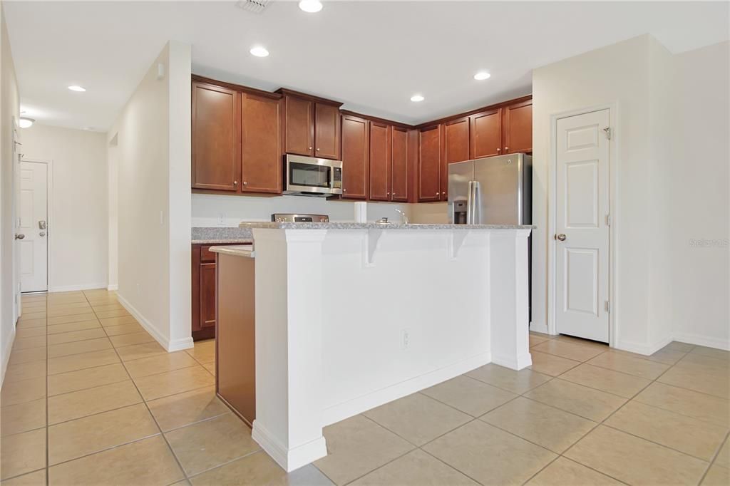 For Rent: $1,995 (4 beds, 3 baths, 1950 Square Feet)