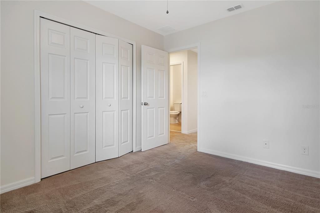 For Rent: $1,995 (4 beds, 3 baths, 1950 Square Feet)