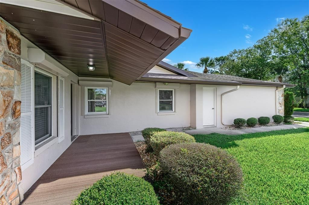 For Sale: $325,000 (3 beds, 2 baths, 1394 Square Feet)