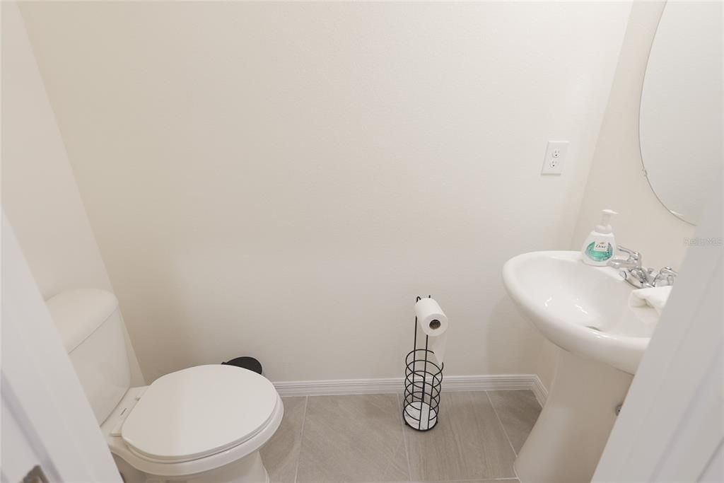 В аренду: $2,450 (3 спален, 2 ванн, 1628 Квадратных фут)