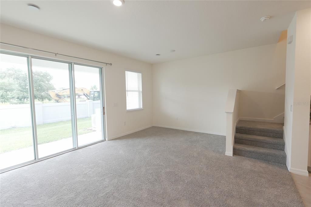 В аренду: $2,450 (3 спален, 2 ванн, 1628 Квадратных фут)