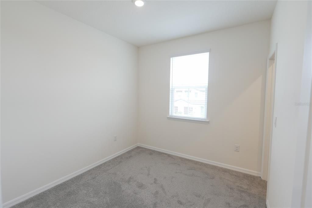 В аренду: $2,450 (3 спален, 2 ванн, 1628 Квадратных фут)
