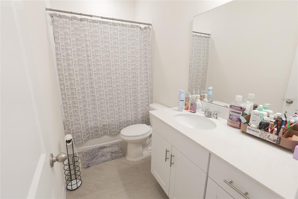 В аренду: $2,450 (3 спален, 2 ванн, 1628 Квадратных фут)