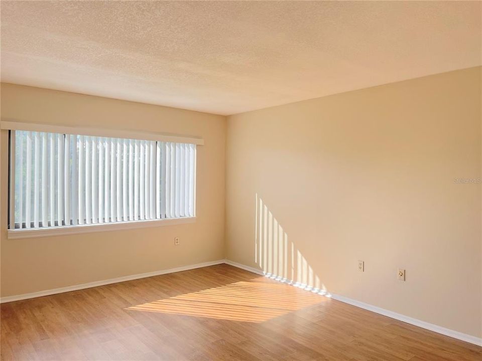 For Rent: $1,592 (2 beds, 2 baths, 1001 Square Feet)