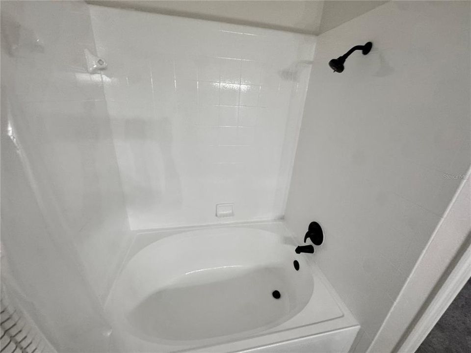 For Rent: $2,250 (2 beds, 1 baths, 1105 Square Feet)