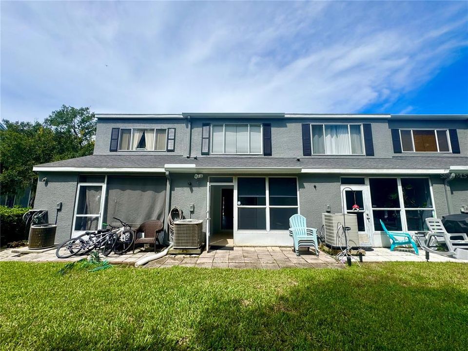 For Rent: $2,250 (2 beds, 1 baths, 1105 Square Feet)