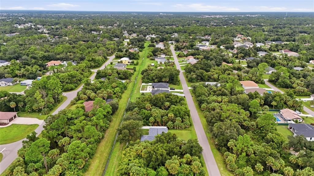 合同活跃: $260,000 (3 贝兹, 2 浴室, 1462 平方英尺)