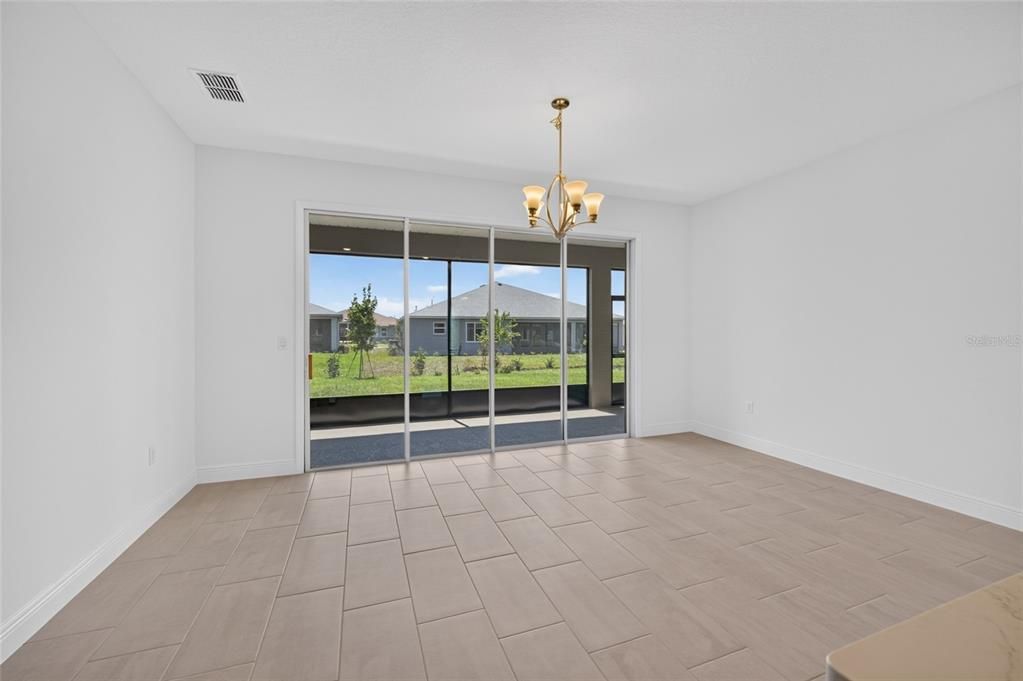 For Sale: $555,525 (3 beds, 3 baths, 2211 Square Feet)