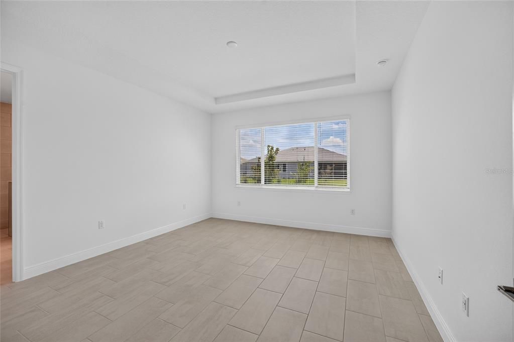 For Sale: $555,525 (3 beds, 3 baths, 2211 Square Feet)