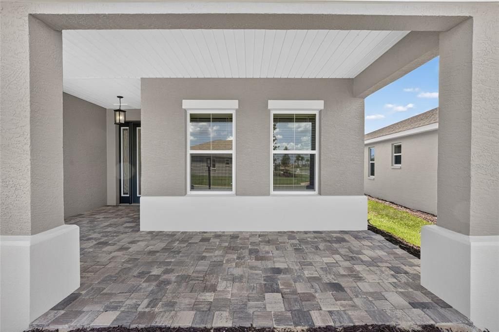 For Sale: $555,525 (3 beds, 3 baths, 2211 Square Feet)