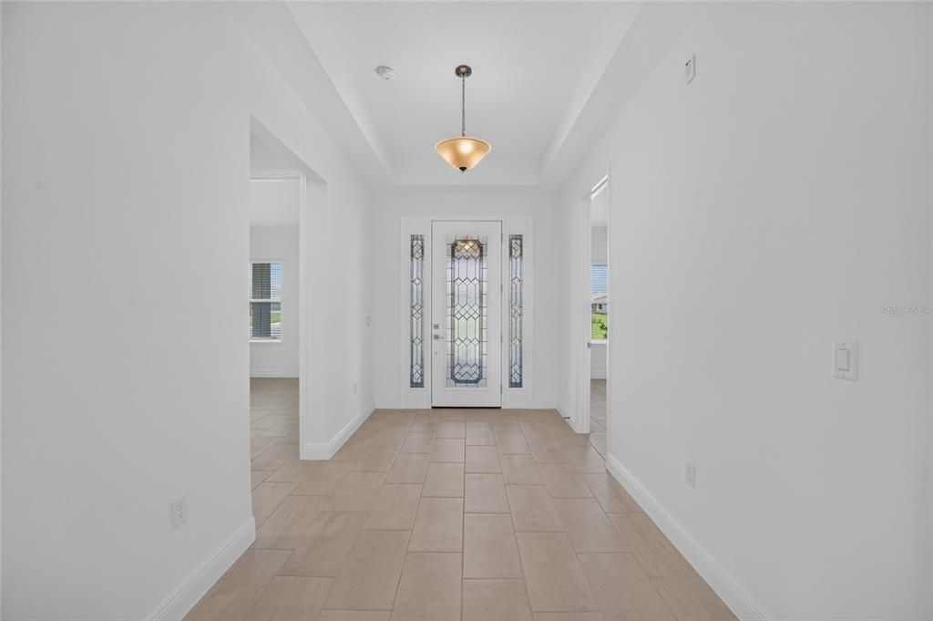 For Sale: $555,525 (3 beds, 3 baths, 2211 Square Feet)