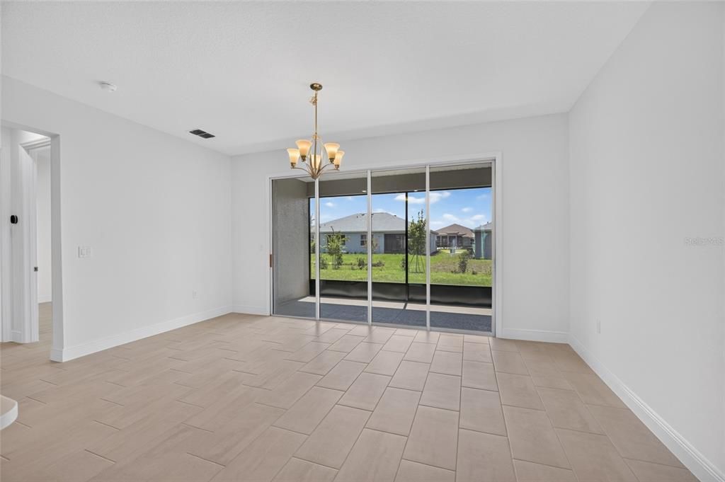 For Sale: $555,525 (3 beds, 3 baths, 2211 Square Feet)