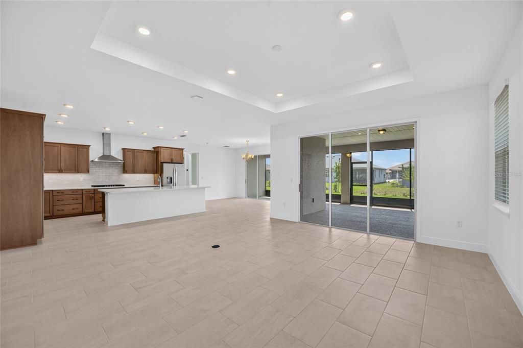 For Sale: $555,525 (3 beds, 3 baths, 2211 Square Feet)