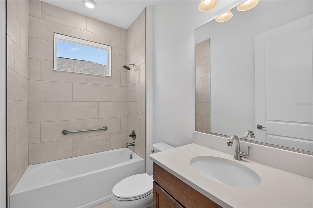 For Sale: $555,525 (3 beds, 3 baths, 2211 Square Feet)