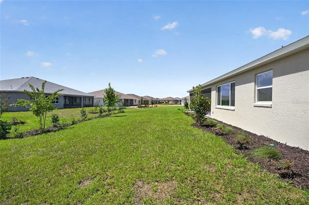 For Sale: $555,525 (3 beds, 3 baths, 2211 Square Feet)