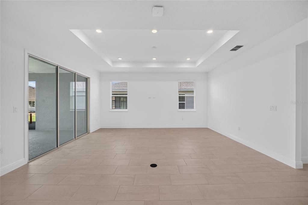 For Sale: $555,525 (3 beds, 3 baths, 2211 Square Feet)