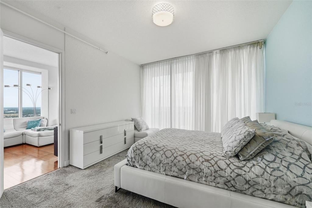 For Sale: $710,000 (2 beds, 2 baths, 1444 Square Feet)