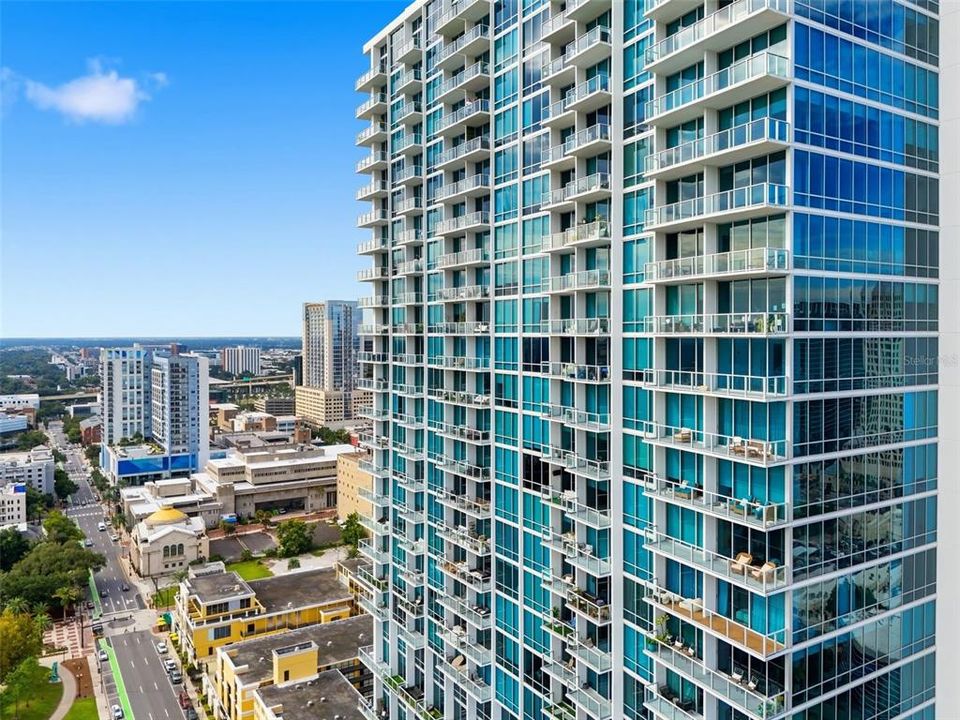 For Sale: $710,000 (2 beds, 2 baths, 1444 Square Feet)