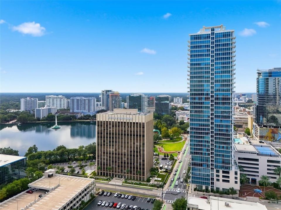 For Sale: $710,000 (2 beds, 2 baths, 1444 Square Feet)