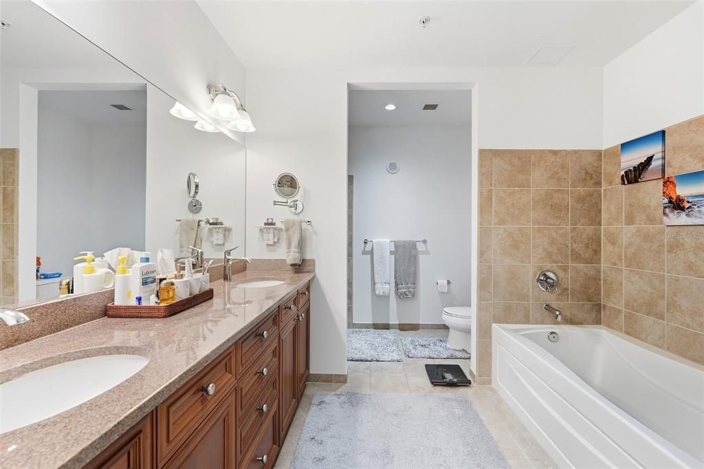 For Sale: $710,000 (2 beds, 2 baths, 1444 Square Feet)
