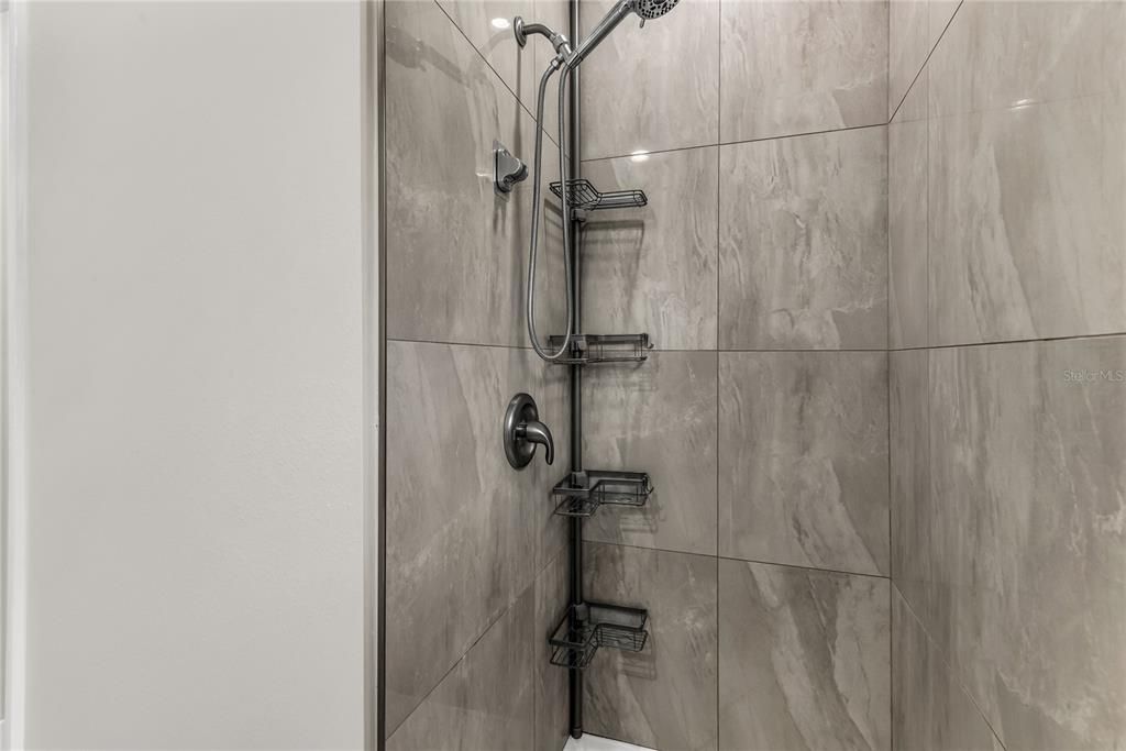 En Venta: $299,900 (2 camas, 2 baños, 1031 Pies cuadrados)