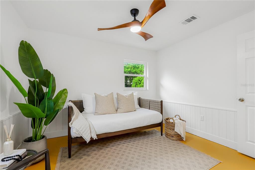For Sale: $535,000 (3 beds, 2 baths, 1585 Square Feet)