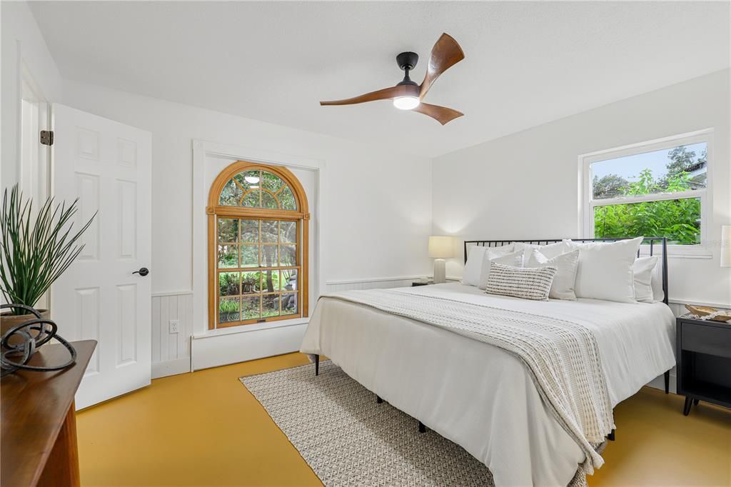 For Sale: $535,000 (3 beds, 2 baths, 1585 Square Feet)