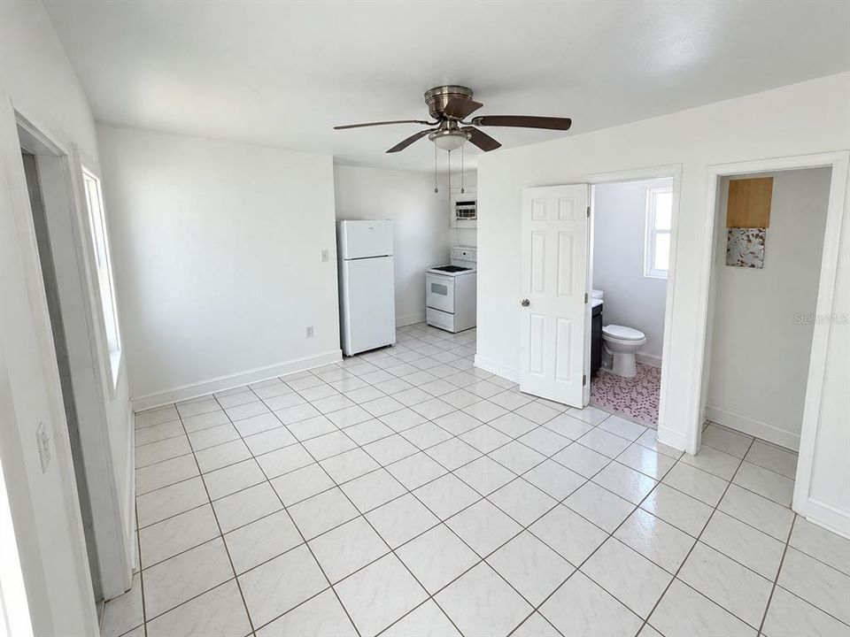For Rent: $1,450 (0 beds, 1 baths, 500 Square Feet)