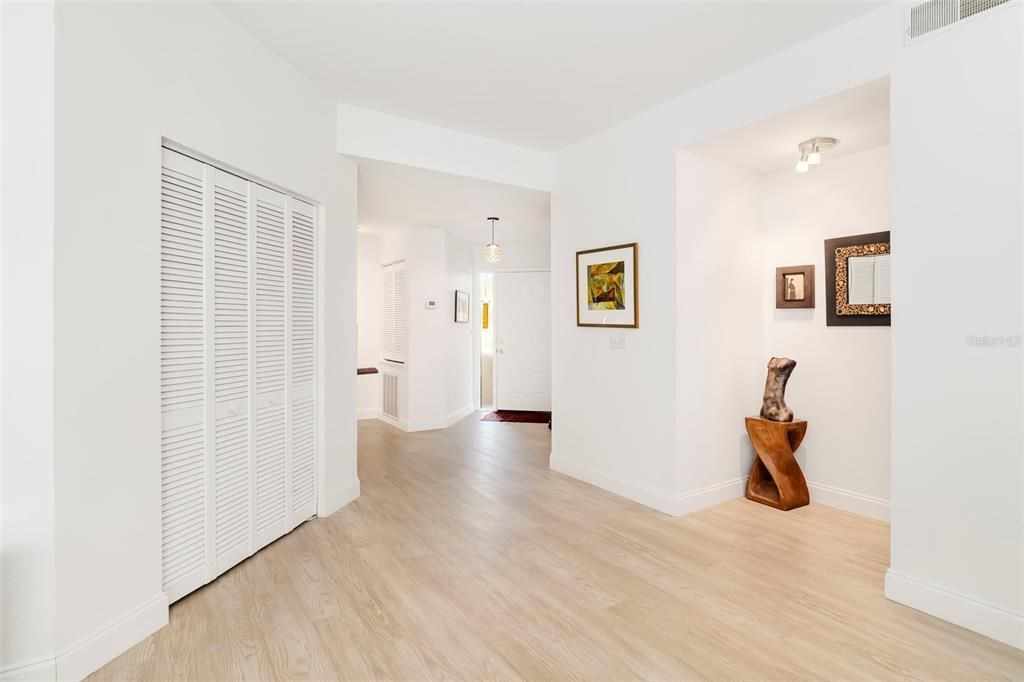 En Venta: $345,000 (2 camas, 2 baños, 1786 Pies cuadrados)