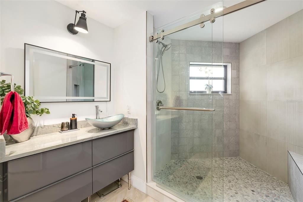 En Venta: $345,000 (2 camas, 2 baños, 1786 Pies cuadrados)