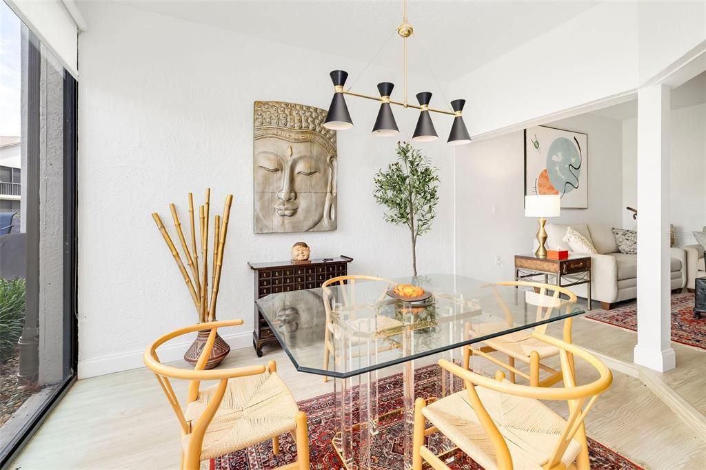 En Venta: $345,000 (2 camas, 2 baños, 1786 Pies cuadrados)