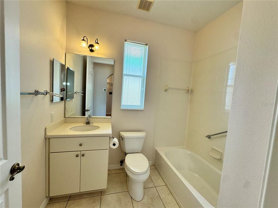 For Rent: $1,900 (2 beds, 2 baths, 1854 Square Feet)