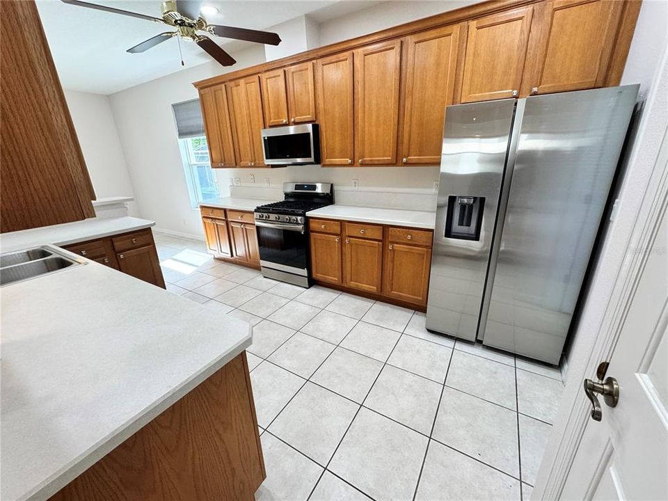 For Rent: $1,900 (2 beds, 2 baths, 1854 Square Feet)