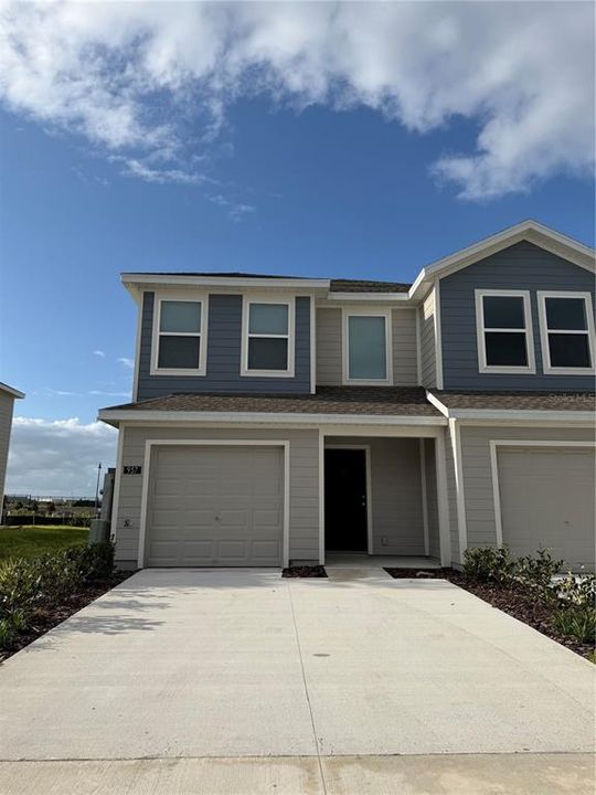 For Rent: $2,200 (3 beds, 2 baths, 1423 Square Feet)