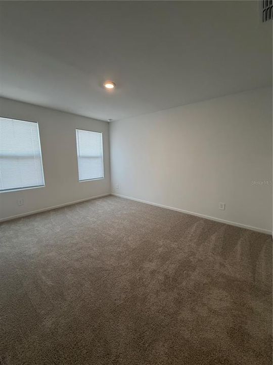 For Rent: $2,200 (3 beds, 2 baths, 1423 Square Feet)