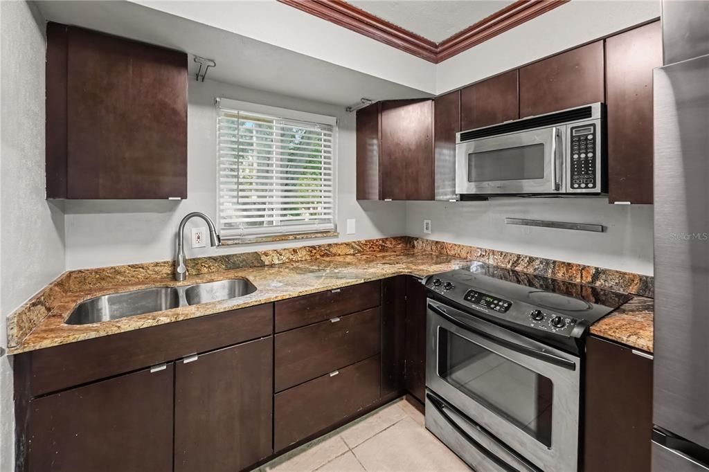 En Venta: $129,999 (2 camas, 1 baños, 975 Pies cuadrados)