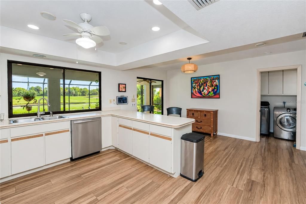 En Venta: $466,000 (3 camas, 2 baños, 2062 Pies cuadrados)