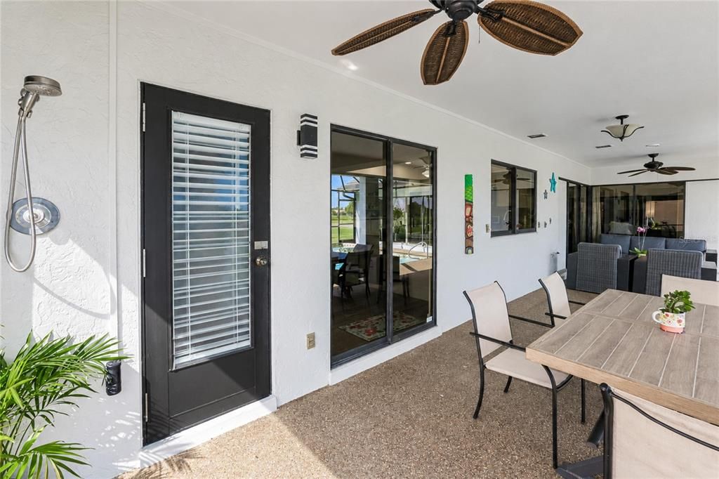 En Venta: $466,000 (3 camas, 2 baños, 2062 Pies cuadrados)