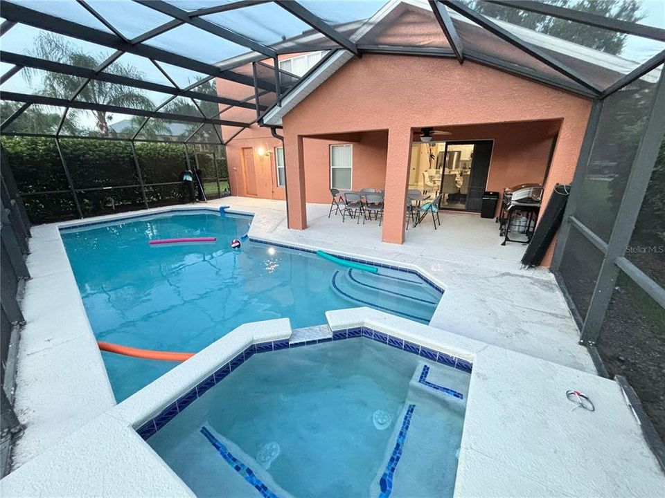 For Rent: $3,500 (5 beds, 4 baths, 2410 Square Feet)