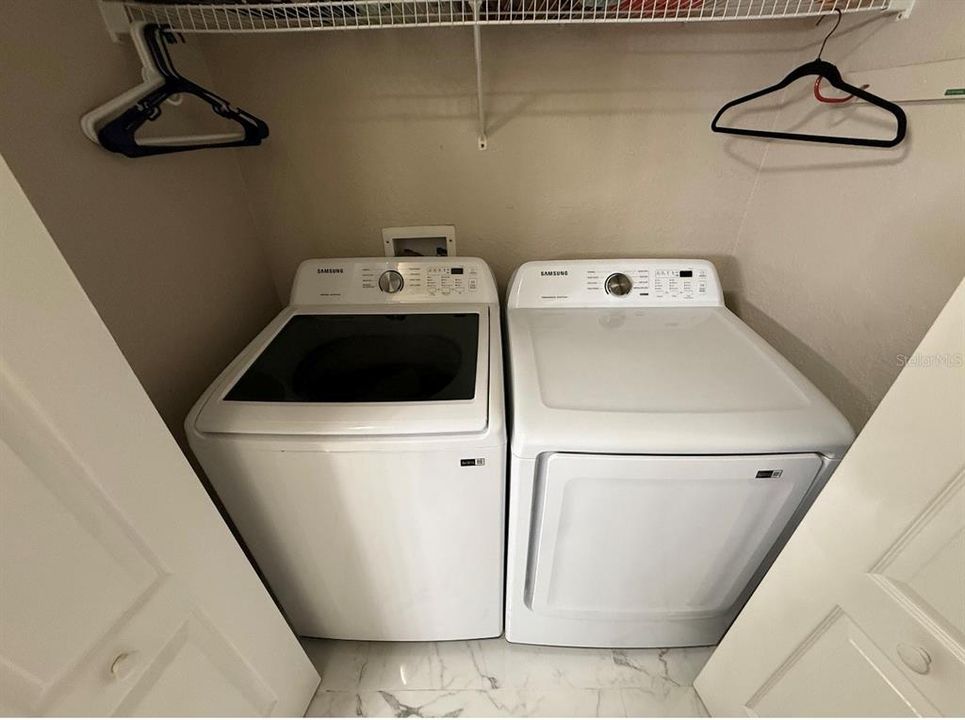 For Rent: $3,500 (5 beds, 4 baths, 2410 Square Feet)