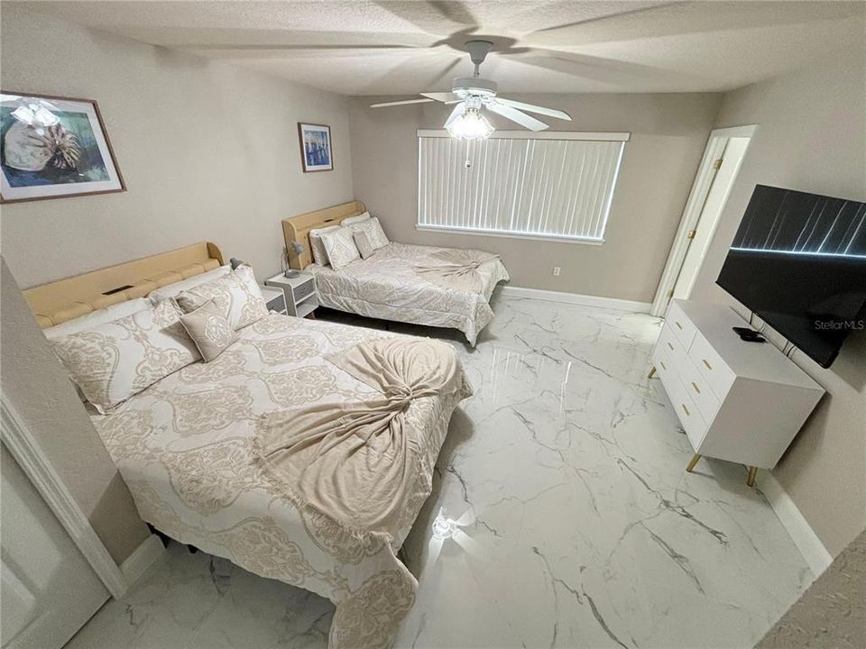 For Rent: $3,500 (5 beds, 4 baths, 2410 Square Feet)