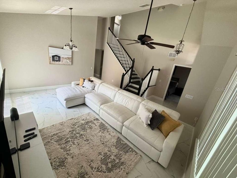For Rent: $3,500 (5 beds, 4 baths, 2410 Square Feet)