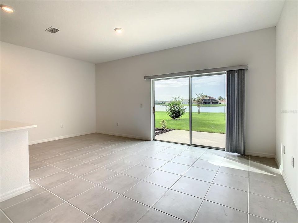 For Rent: $2,050 (3 beds, 2 baths, 1365 Square Feet)