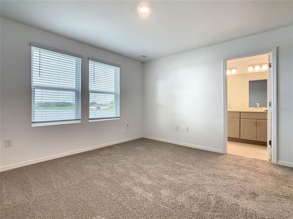 For Rent: $2,050 (3 beds, 2 baths, 1365 Square Feet)