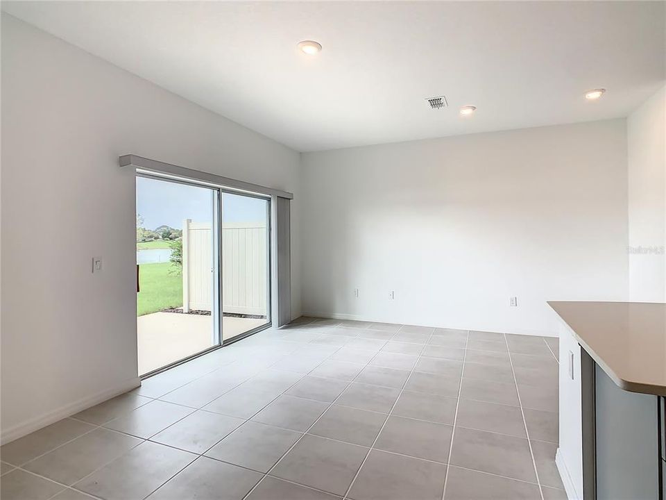 For Rent: $2,050 (3 beds, 2 baths, 1365 Square Feet)